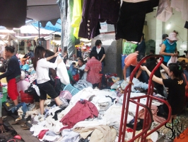 Top 8 Khu chợ bán đồ cũ chất lượng nhất Sài Gòn