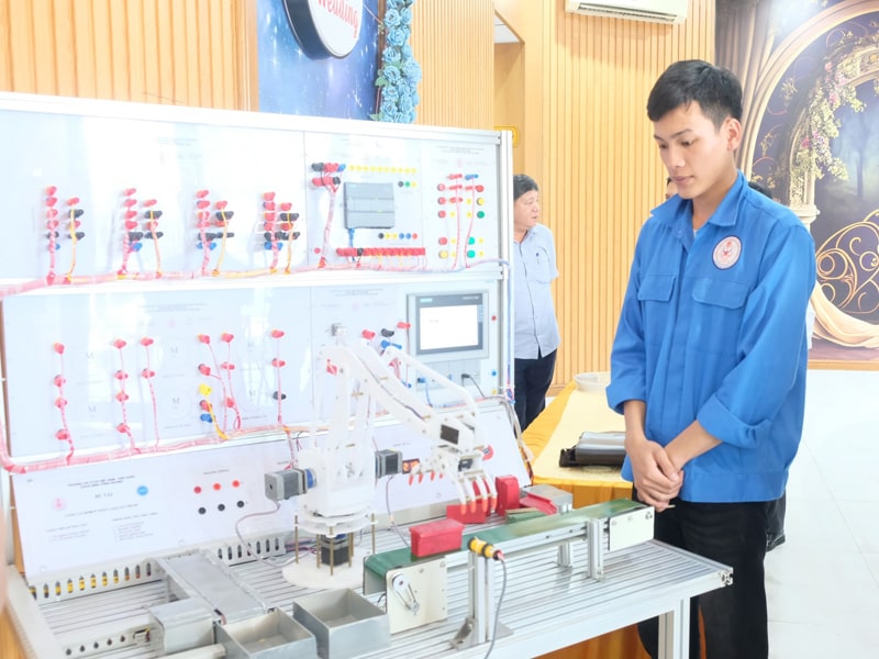 Top 08 Trường Dạy Nghề Điện Công Nghiệp Uy Tín Ở Nghệ An 8 Top 08 Trường Dạy Nghề Điện Công Nghiệp Uy Tín Ở Nghệ An 6