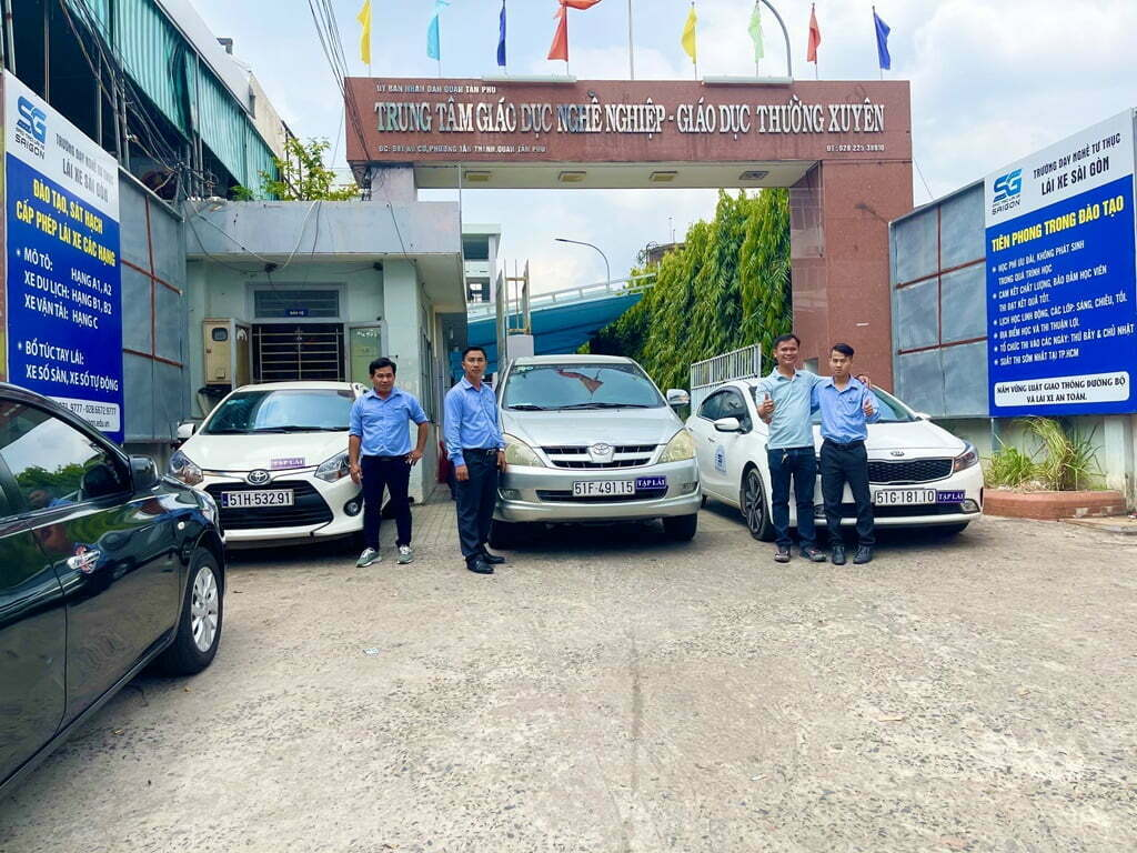 học thi bằng lái xe C1